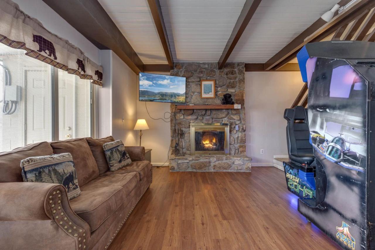 Bear View Chalet, 3 Bedroom, Pool, Pets, Arcades, Wifi, Hot Tub, Sleeps 12 Gatlinburg Exteriör bild