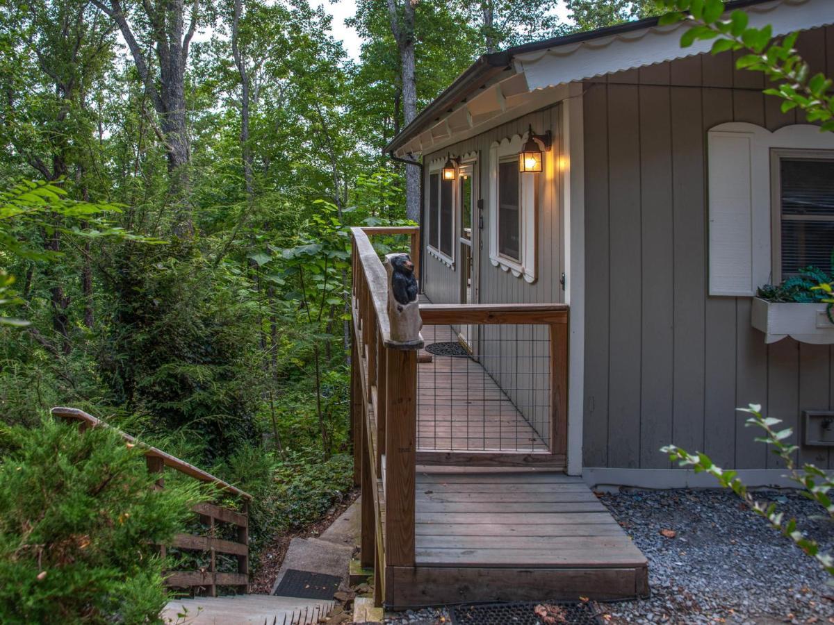 Bear View Chalet, 3 Bedroom, Pool, Pets, Arcades, Wifi, Hot Tub, Sleeps 12 Gatlinburg Exteriör bild